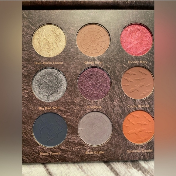 Nomad Cosmetics Haunted Europe - Picture 5 of 5